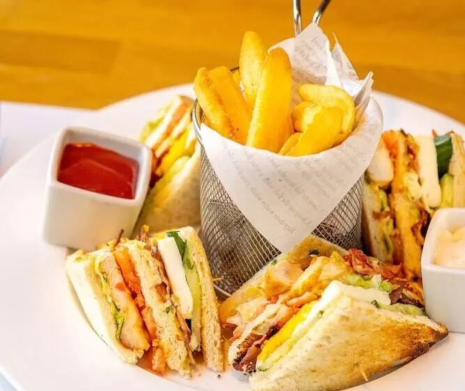 Fotos del hotel Capital Plaza:  2