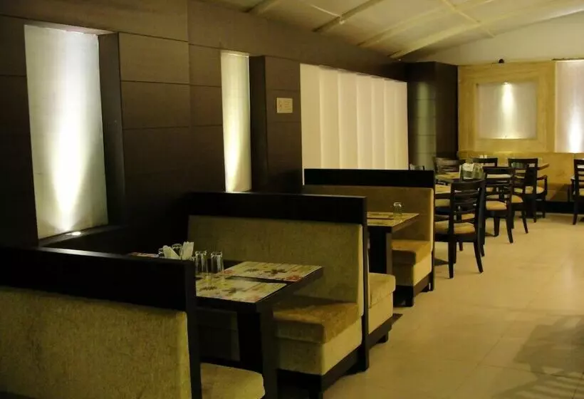 Fotos del hotel Chanchal Deluxe:  9