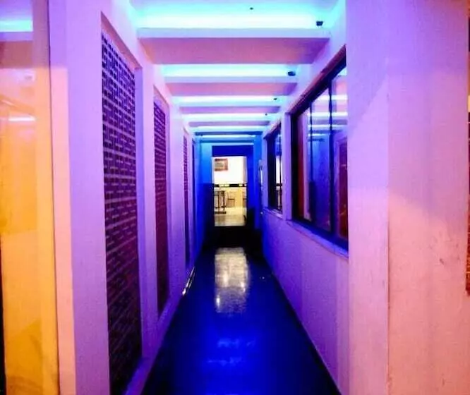 Fotos del hotel Chanchal Deluxe:  8