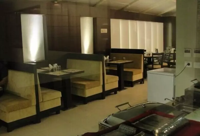 Fotos del hotel Chanchal Deluxe:  4