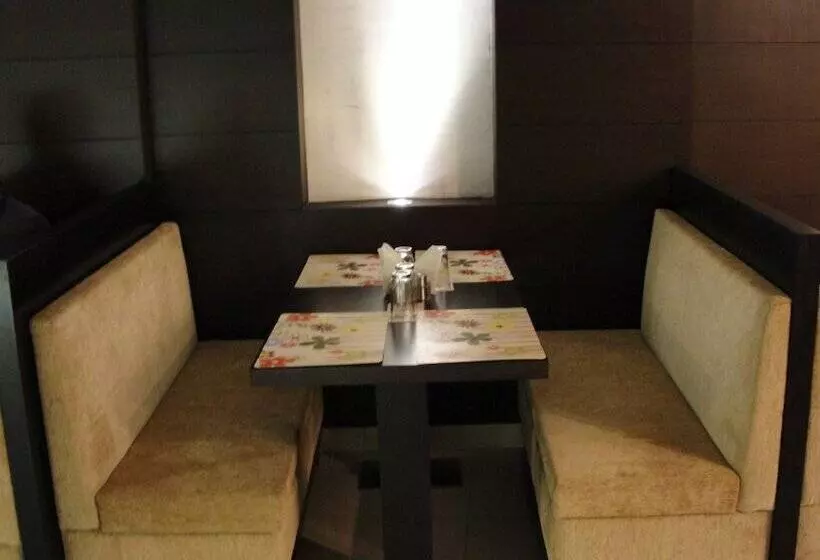 Fotos del hotel Chanchal Deluxe:  14