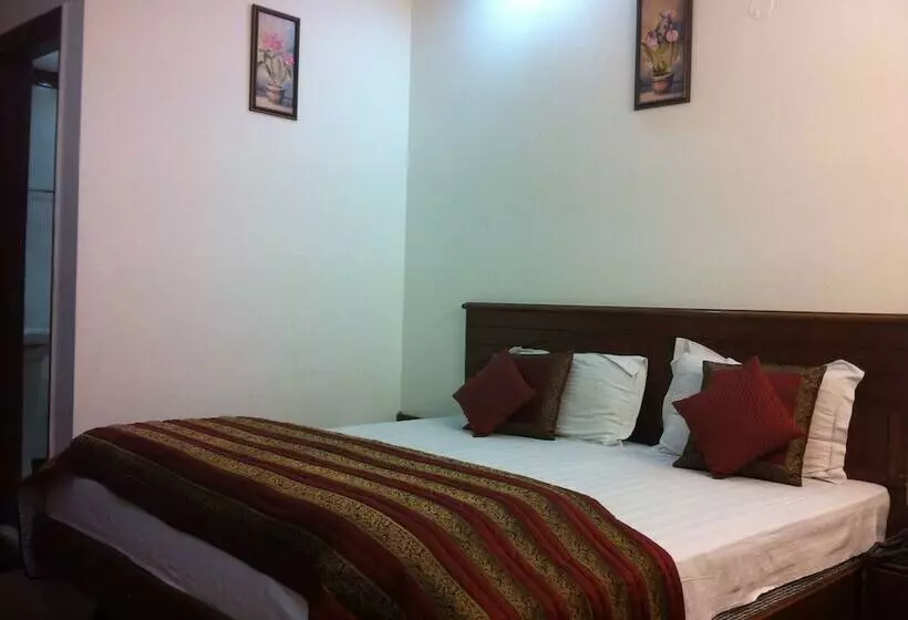 Fotos del hotel Chanchal Deluxe:  16