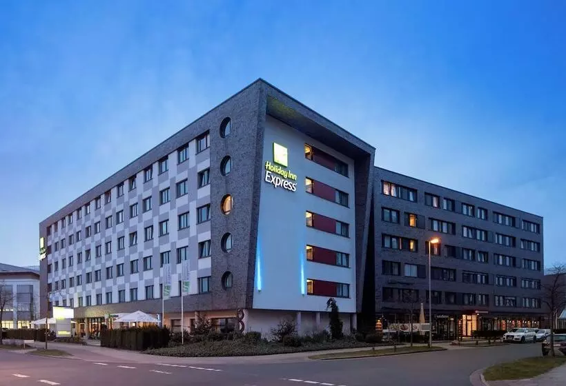 Holiday Inn Express Bremen Airport, An Ihg
