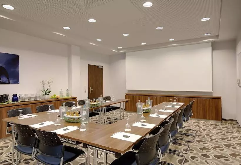 Fotos del hotel Holiday Inn Express Bremen Airport, An Ihg:  4