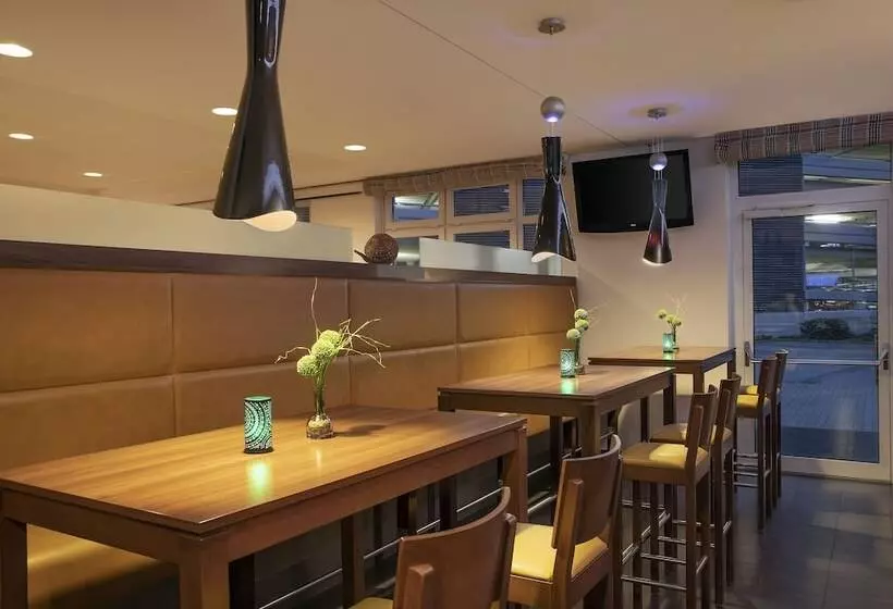 Fotos del hotel Holiday Inn Express Bremen Airport, An Ihg:  3