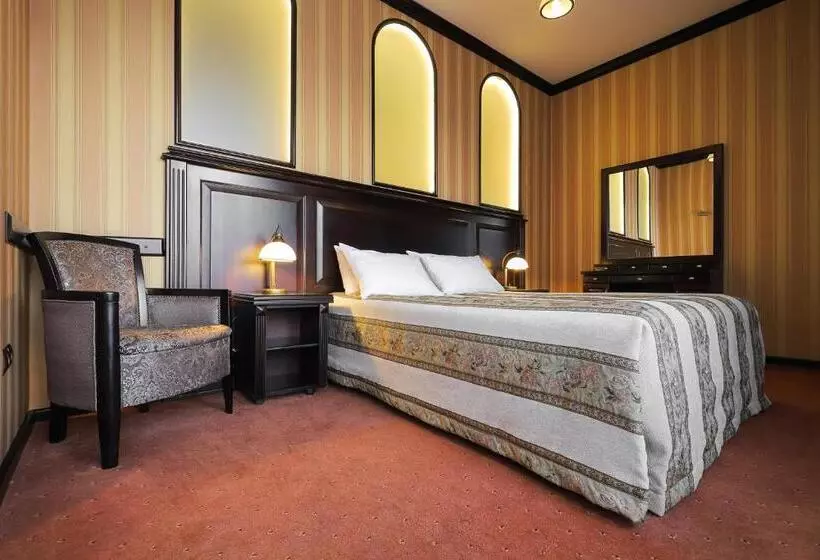 Fotos del hotel Attache:  16