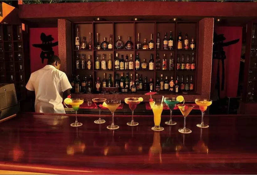 Fotos del hotel Geejam:  6