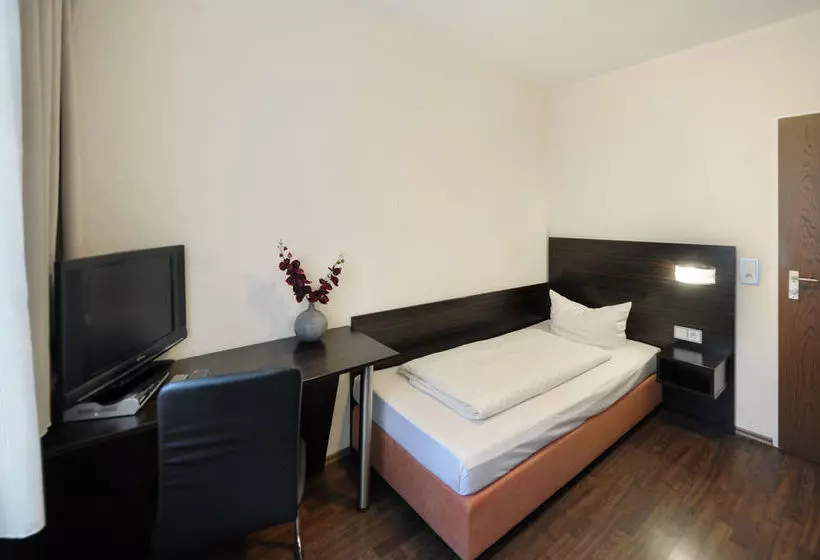 Fotos del hotel Fair Hotel Europaallee:  13