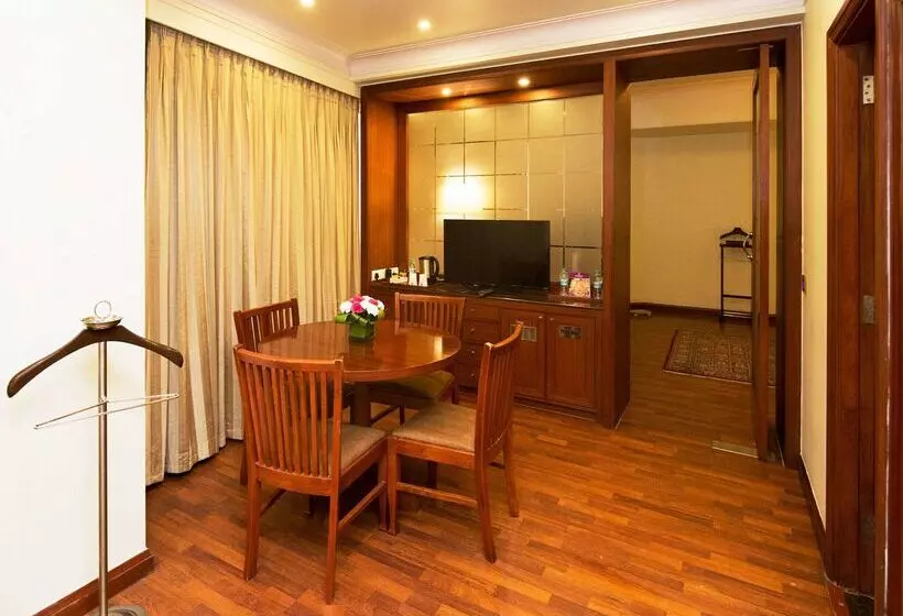 Fotos del hotel Clarion Bella Casa At Airport:  25