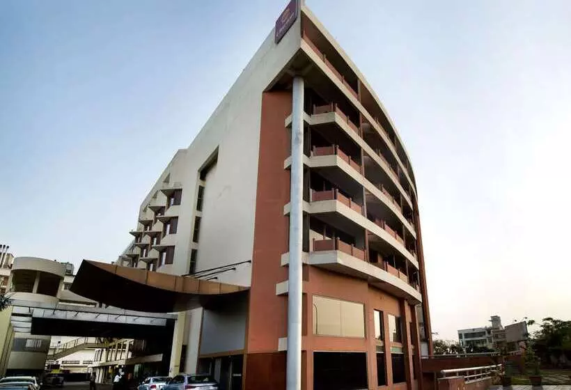 Clarion Bella Casa At Airport