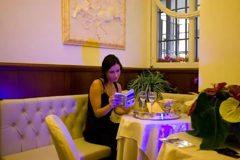 Fotos del hotel Esedra Inn:  4