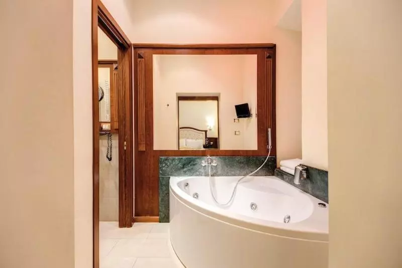 Fotos del hotel Esedra Inn:  5