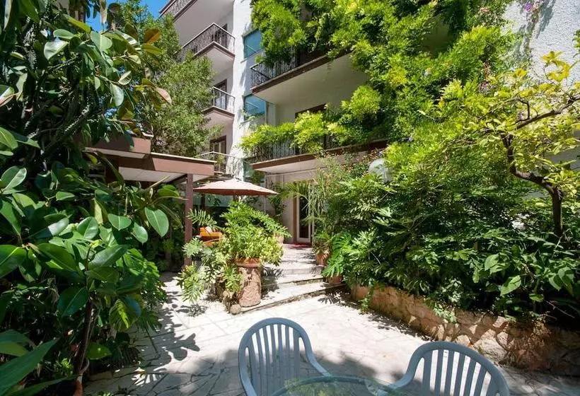 Fotos del hotel La Pergola:  15