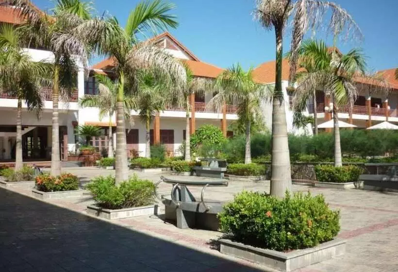 Fotos del hotel L?ng Cô Beach Resort:  25