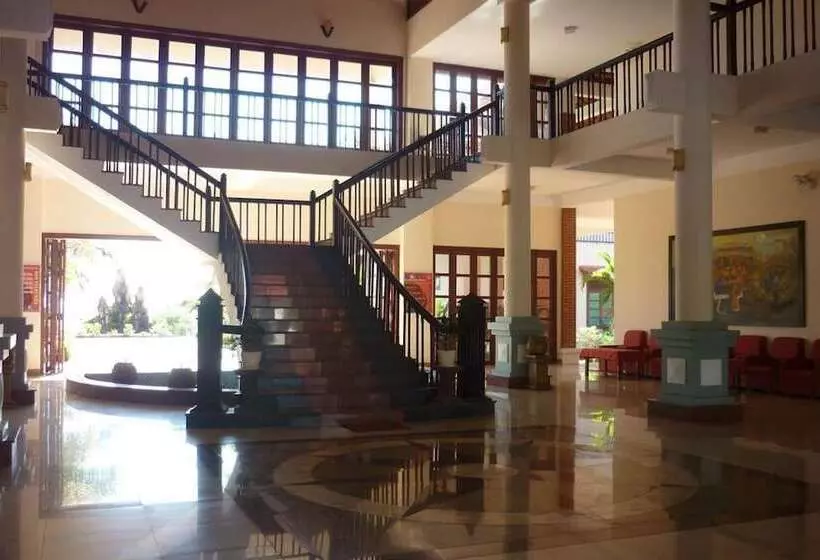 Fotos del hotel L?ng Cô Beach Resort:  4