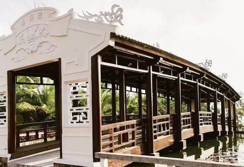 Fotos del hotel L?ng Cô Beach Resort:  21