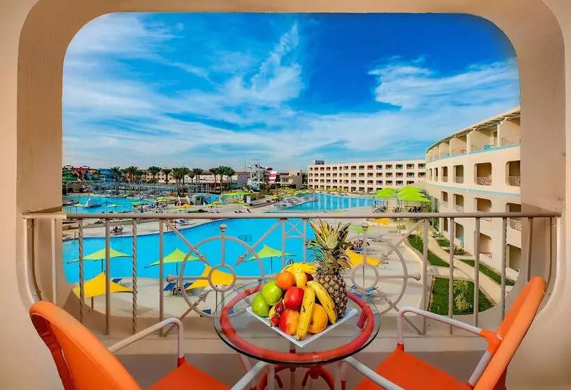 Fotos del hotel Titanic Resort & Aqua Park:  2