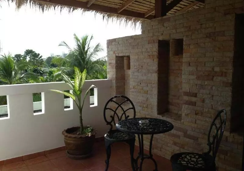 Fotos del hotel Karon Beach Pool:  5