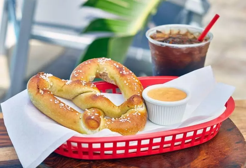 Fotos del hotel Fairfield Inn Suites By Marriott Orlando At Seaworld:  10