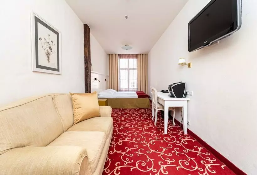 Fotos del hotel Meriton Old Town Garden:  22