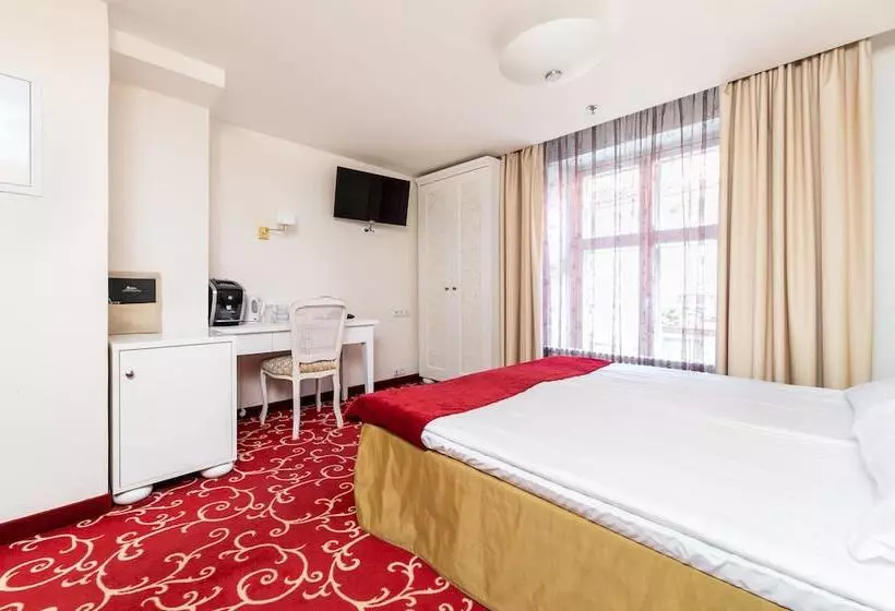 Fotos del hotel Meriton Old Town Garden:  12