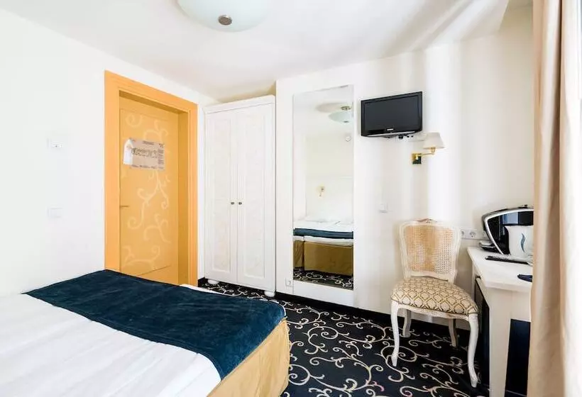 Fotos del hotel Meriton Old Town Garden:  10