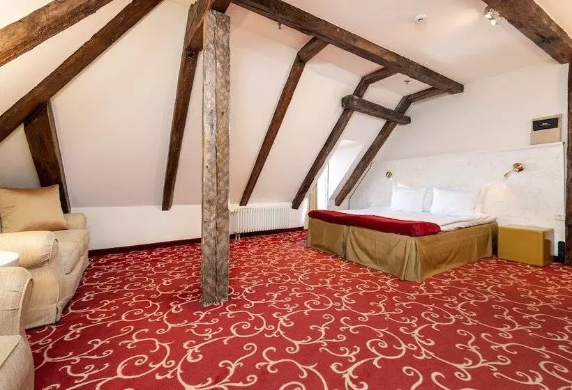 Fotos del hotel Meriton Old Town Garden:  4