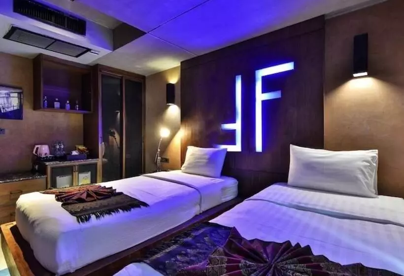 Fotos del hotel The Fusion Suites:  17