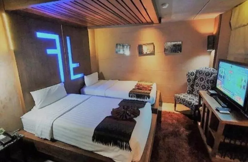 Fotos del hotel The Fusion Suites:  14