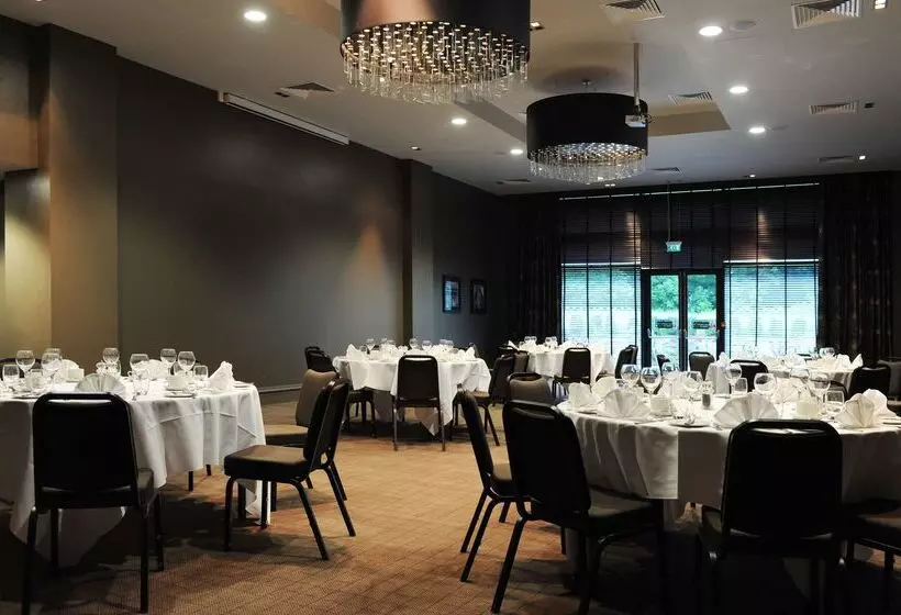 Fotos del hotel Village Hotel Leeds South:  5