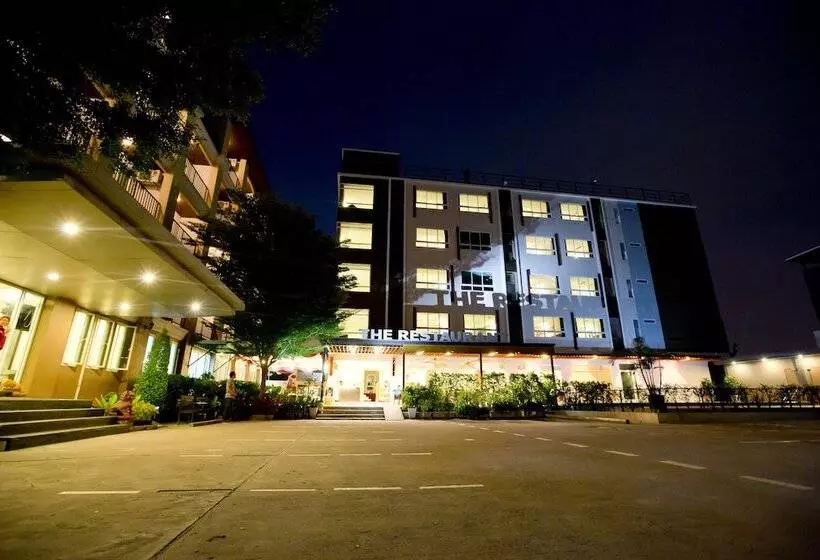 Sinsuvarn Airport Suite  Sha Extra Plus Certified B5040