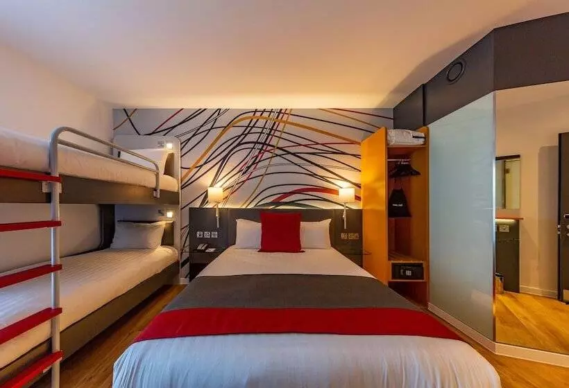 Fotos del hotel Sleeperz Hotel Cardiff:  5