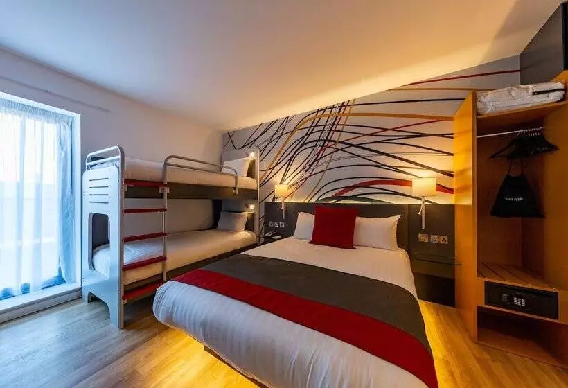 Fotos del hotel Sleeperz Hotel Cardiff:  3