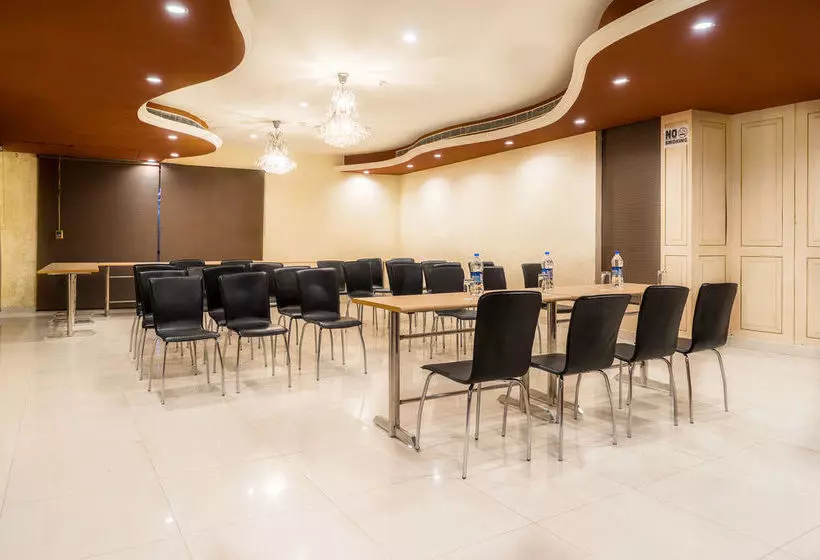 Fotos del hotel Fab Conclave Boutique:  10