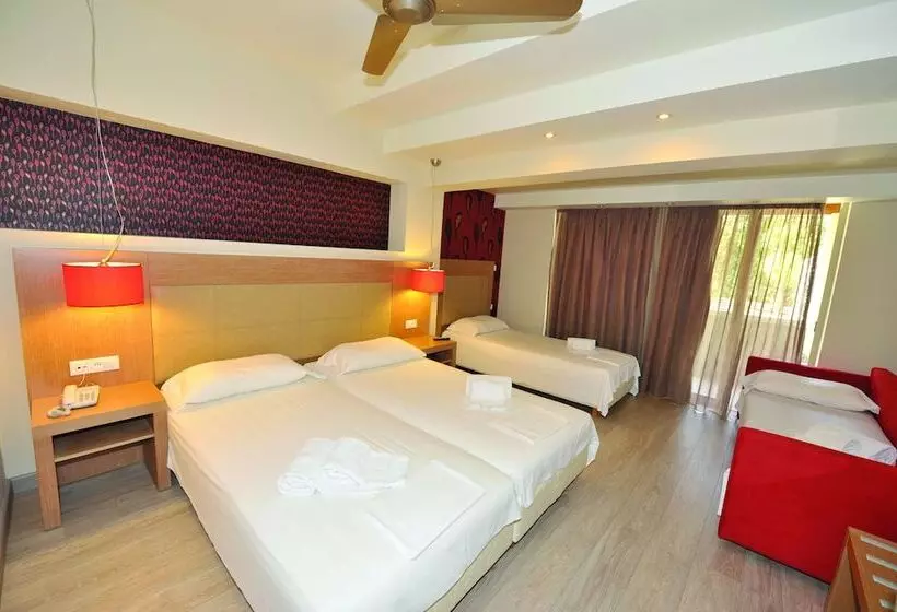 Fotos del hotel Corfu Mare:  16