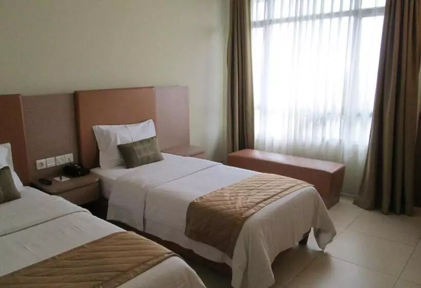 Fotos del hotel Grand Pasundan Convention:  16