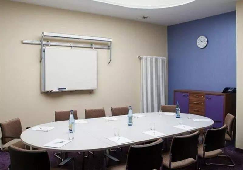 Fotos del hotel Premier Inn Hamburg City Ost:  12