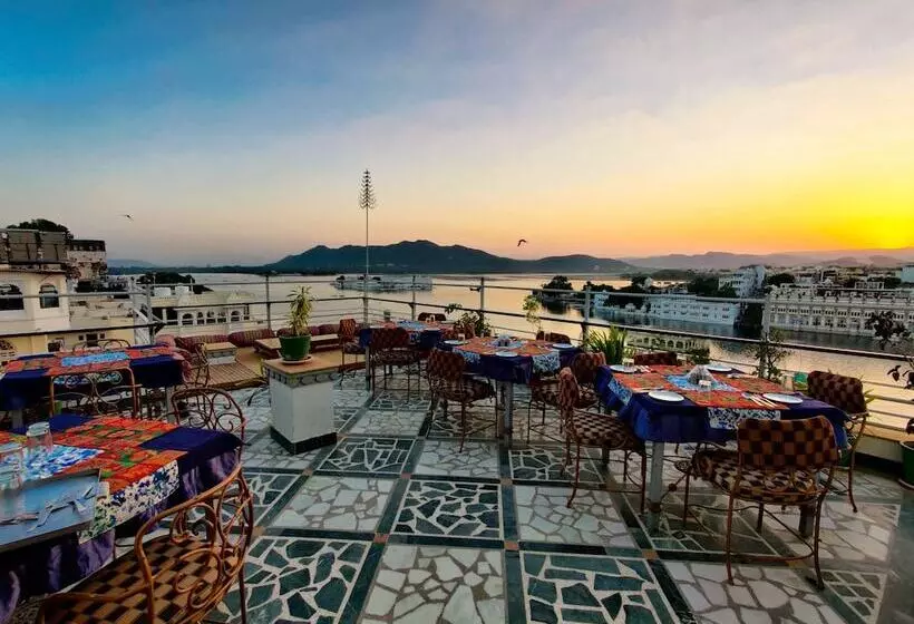 Fotos del hotel Mewar Haveli:  3