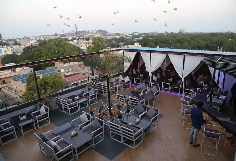 Fotos del hotel Residency Palace:  7