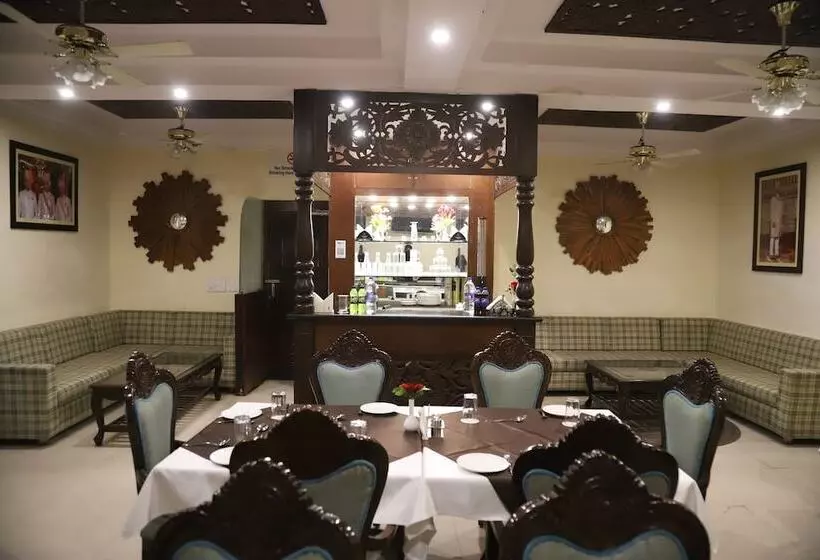 Fotos del hotel Residency Palace:  4