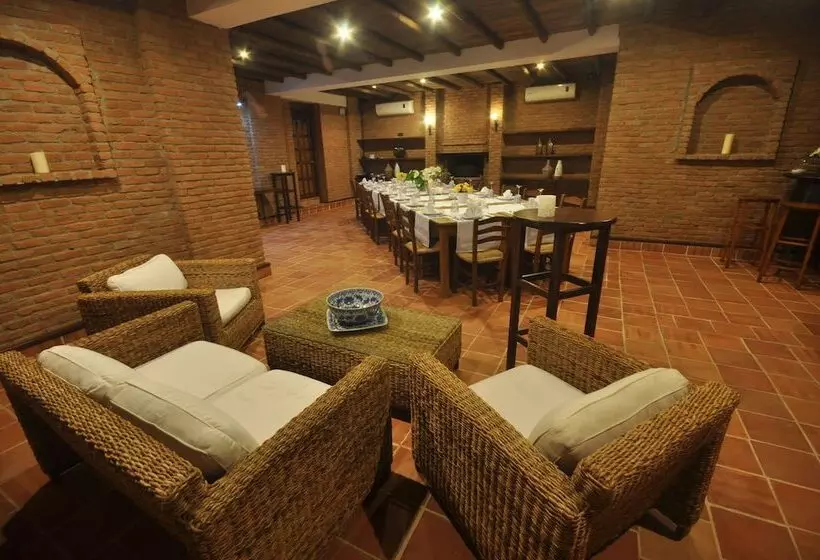 Fotos del hotel El Vino Hotel & Suites:  11