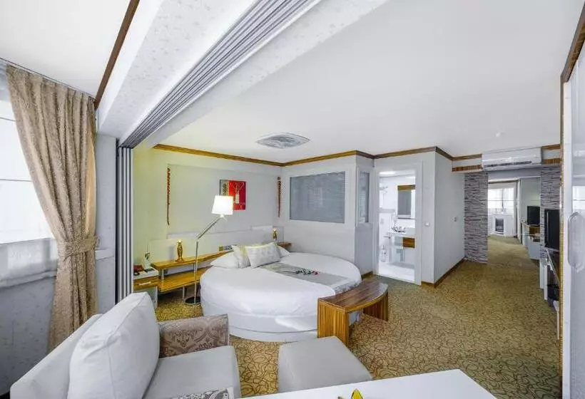 Fotos del hotel Oglakcioglu Park Boutique:  2