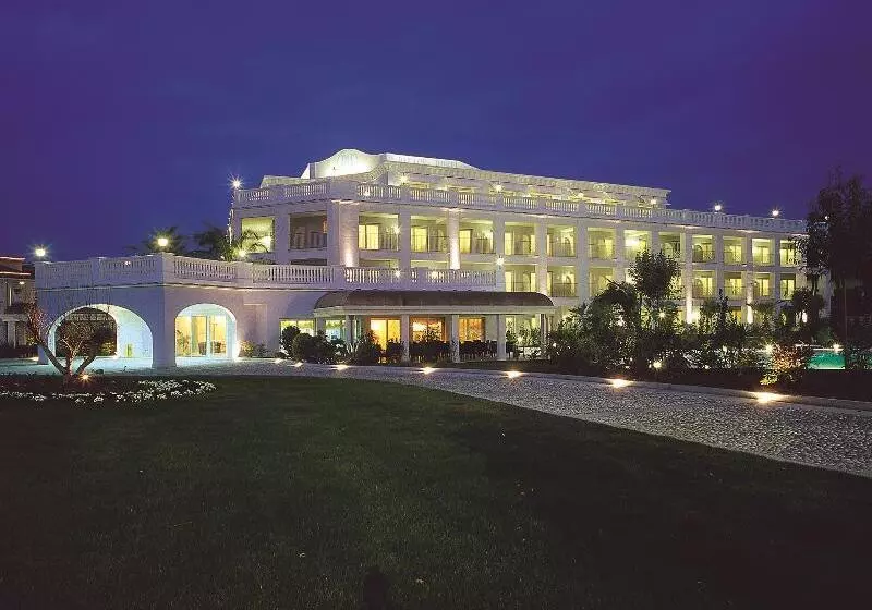 Fotos del hotel Palace:  10