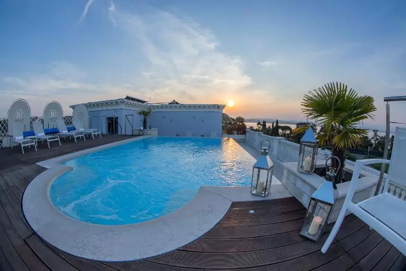 Fotos del hotel Palace:  7