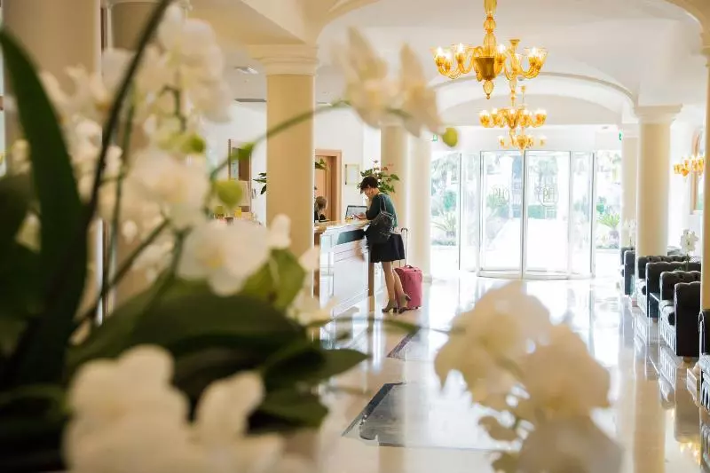 Fotos del hotel Palace:  13