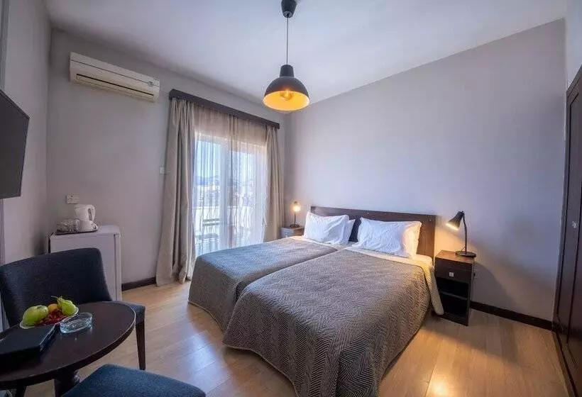 Fotos del hotel British  Girne:  16