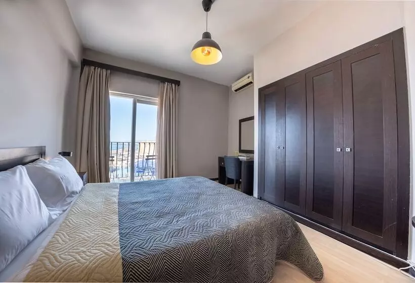 Fotos del hotel British  Girne:  6