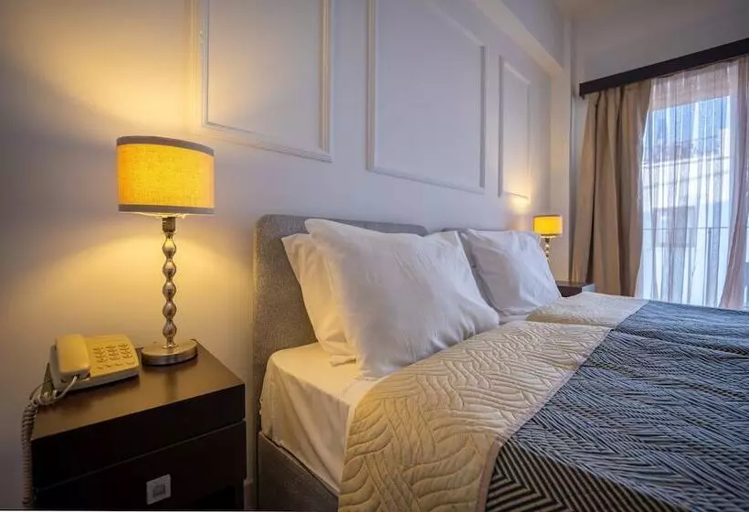 Fotos del hotel British  Girne:  11