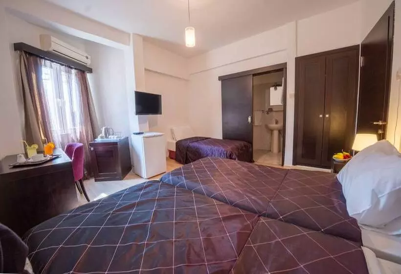 Fotos del hotel British  Girne:  10