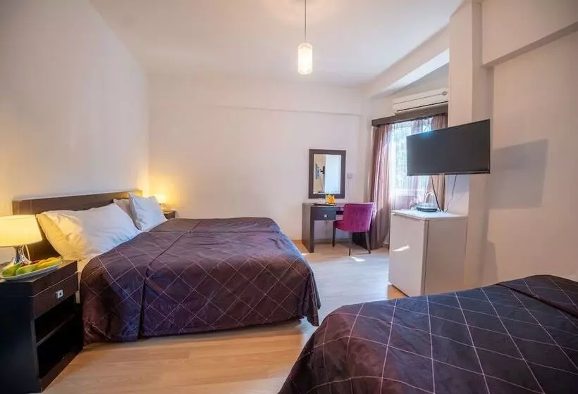 Fotos del hotel British  Girne:  9